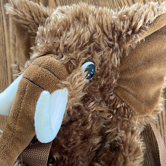 JAAG | Plush Wooly Mammoth Backpack - Picture 3 of 9